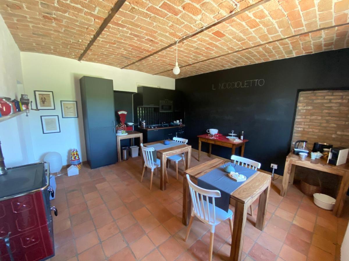 Bed and Breakfast Il Noccioletto Mombaruzzo Екстер'єр фото