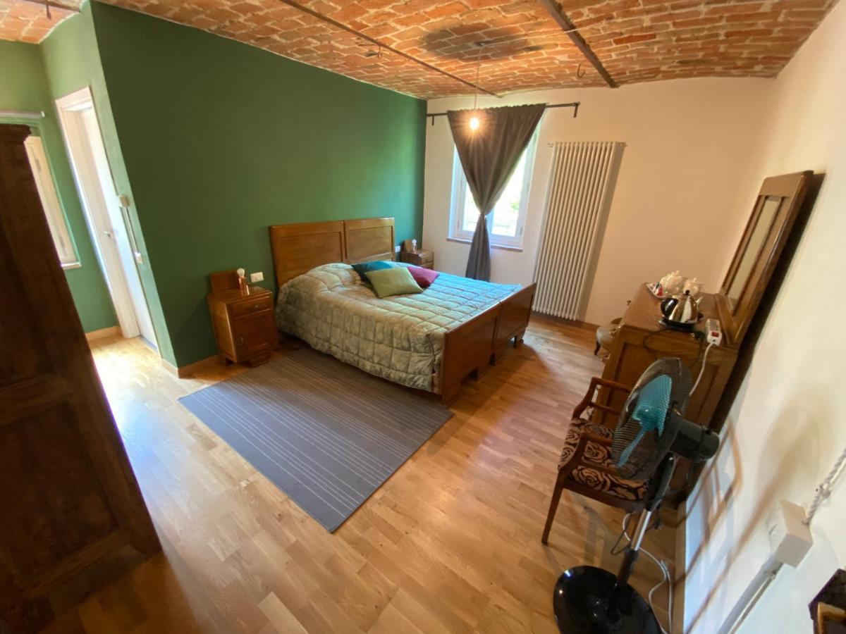 Bed and Breakfast Il Noccioletto Mombaruzzo Екстер'єр фото